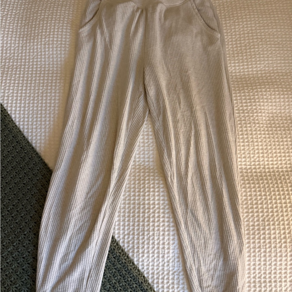 Aerie Cream Waffle Knit Sweatpants